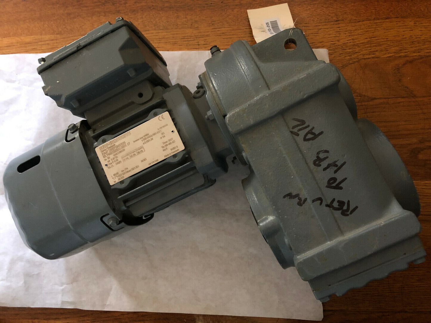 New Sew Eurodrive Fa47 Drs71s4be05 Ac Gearmotor. Inverter Duty,Sj