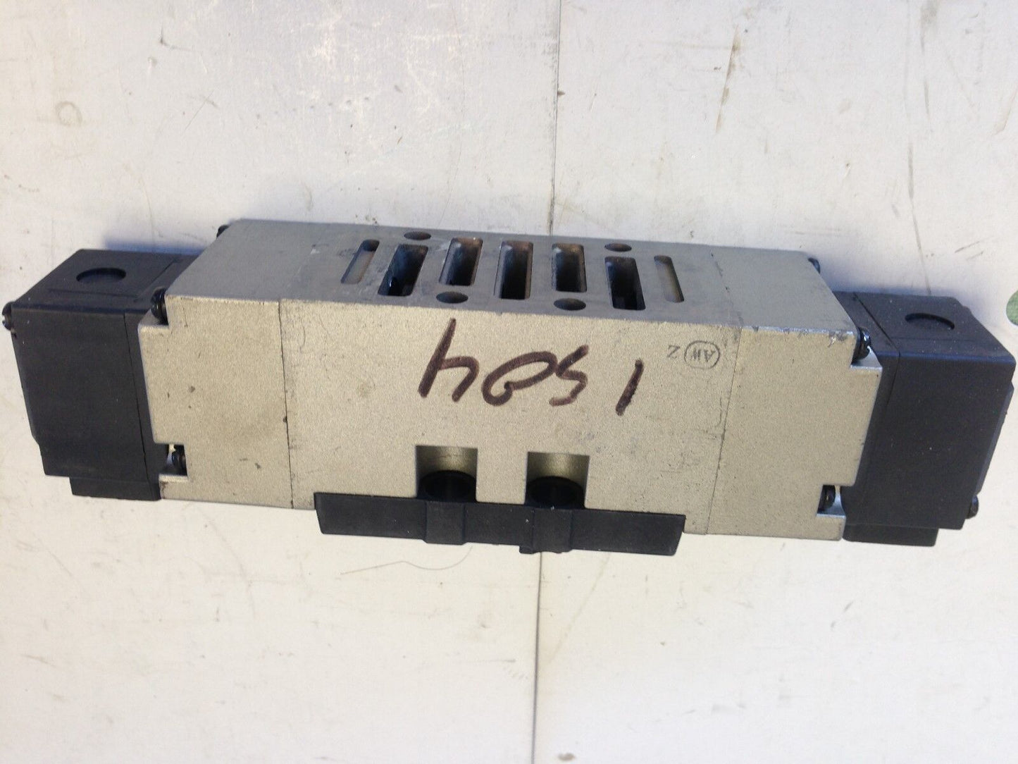 Smc Vp7-8-Fjg-D Pneumatic Solenoid Valve, 24 Vdc Dc24v,Fl