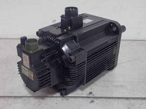 Yaskawa Sgmgh-44A2a-Yr14,Utsae-B17bb Ac Servo Motor,200V,4400W,1500,Ex