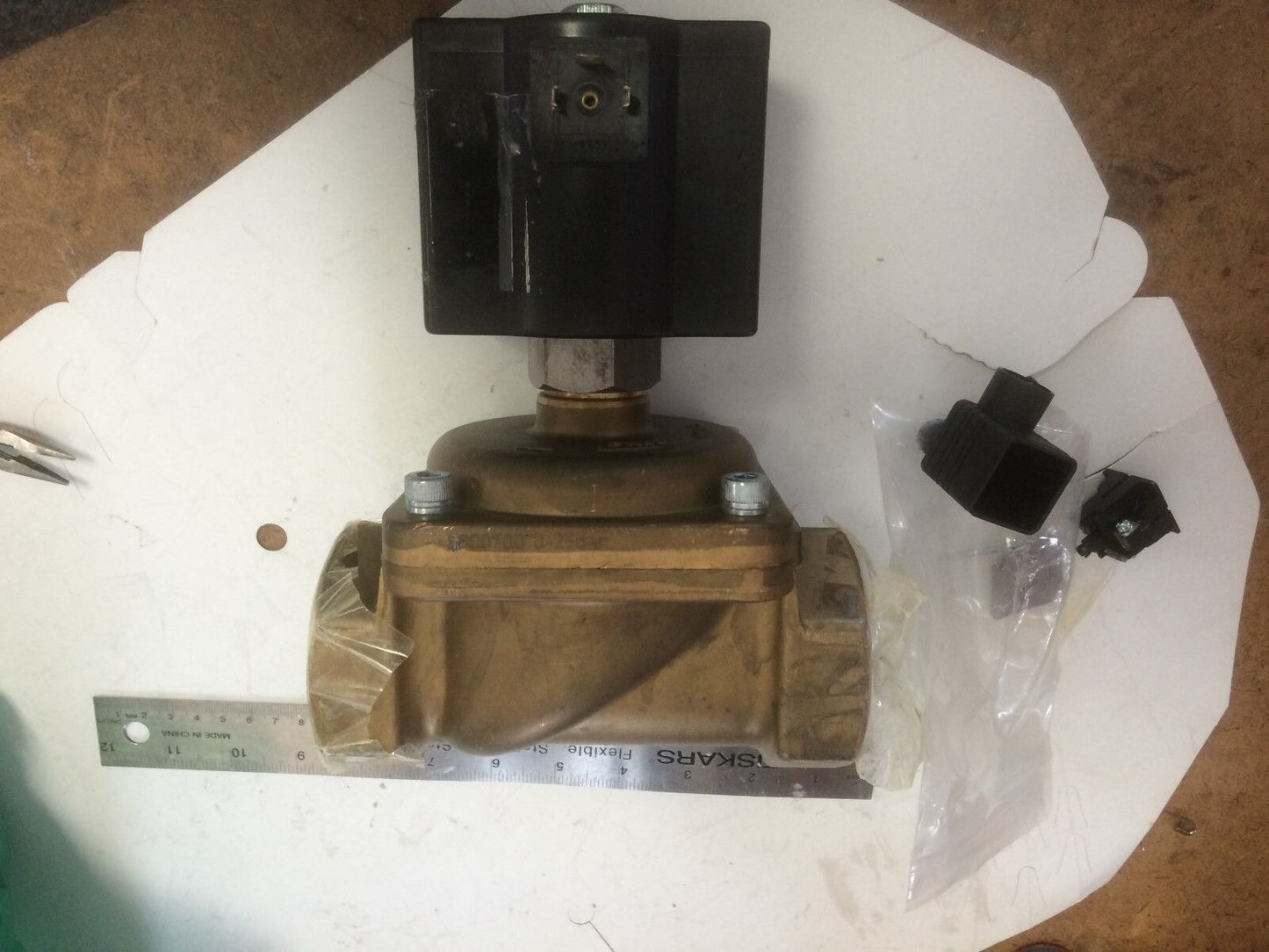 New Buschjost Solenoid Valve 24V 8500700.8401,8500700 0-25Bar,Cw617n,Td