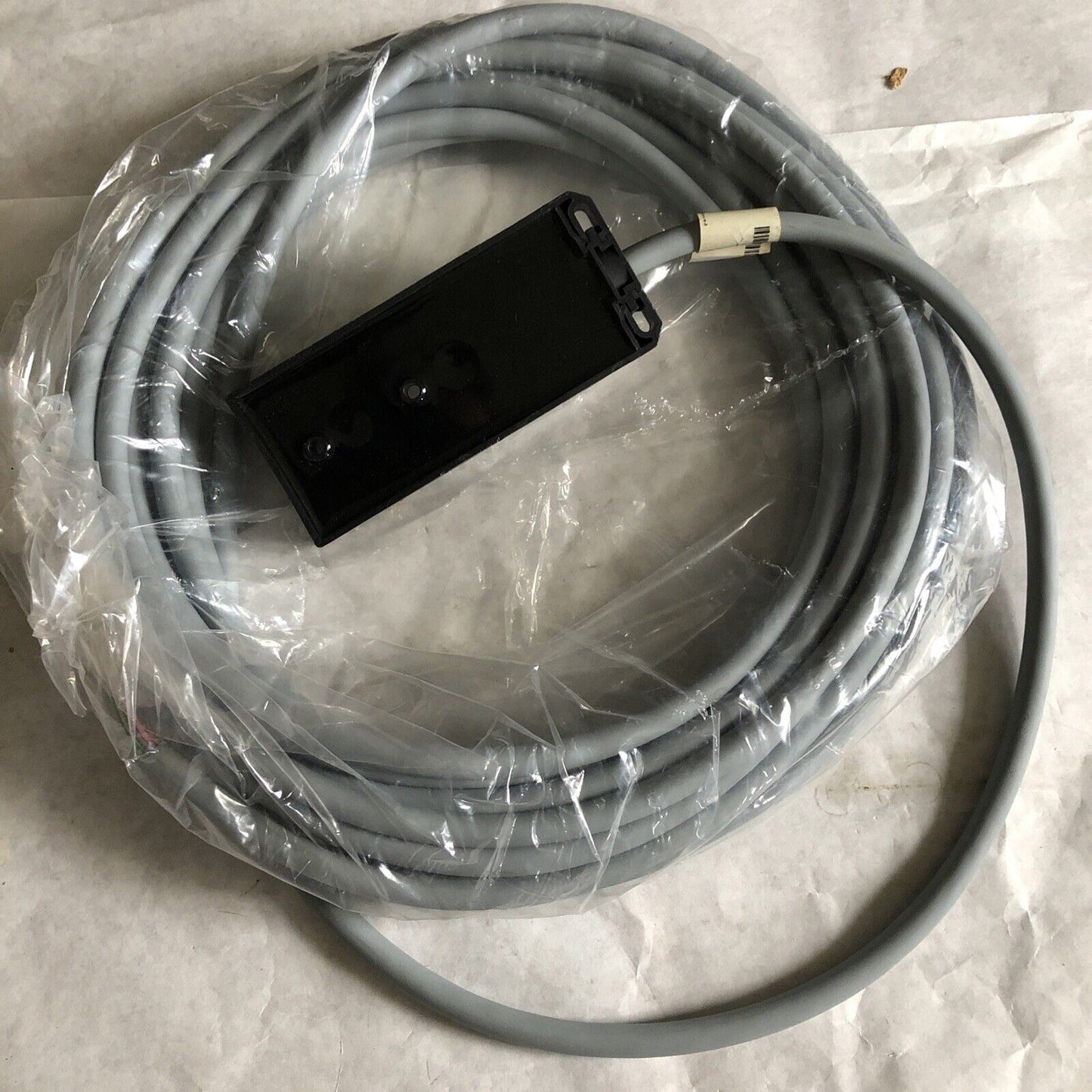 New Siemens 3Rx1 660-8F Distribution Unit 8Fold 10M Cable,Bc