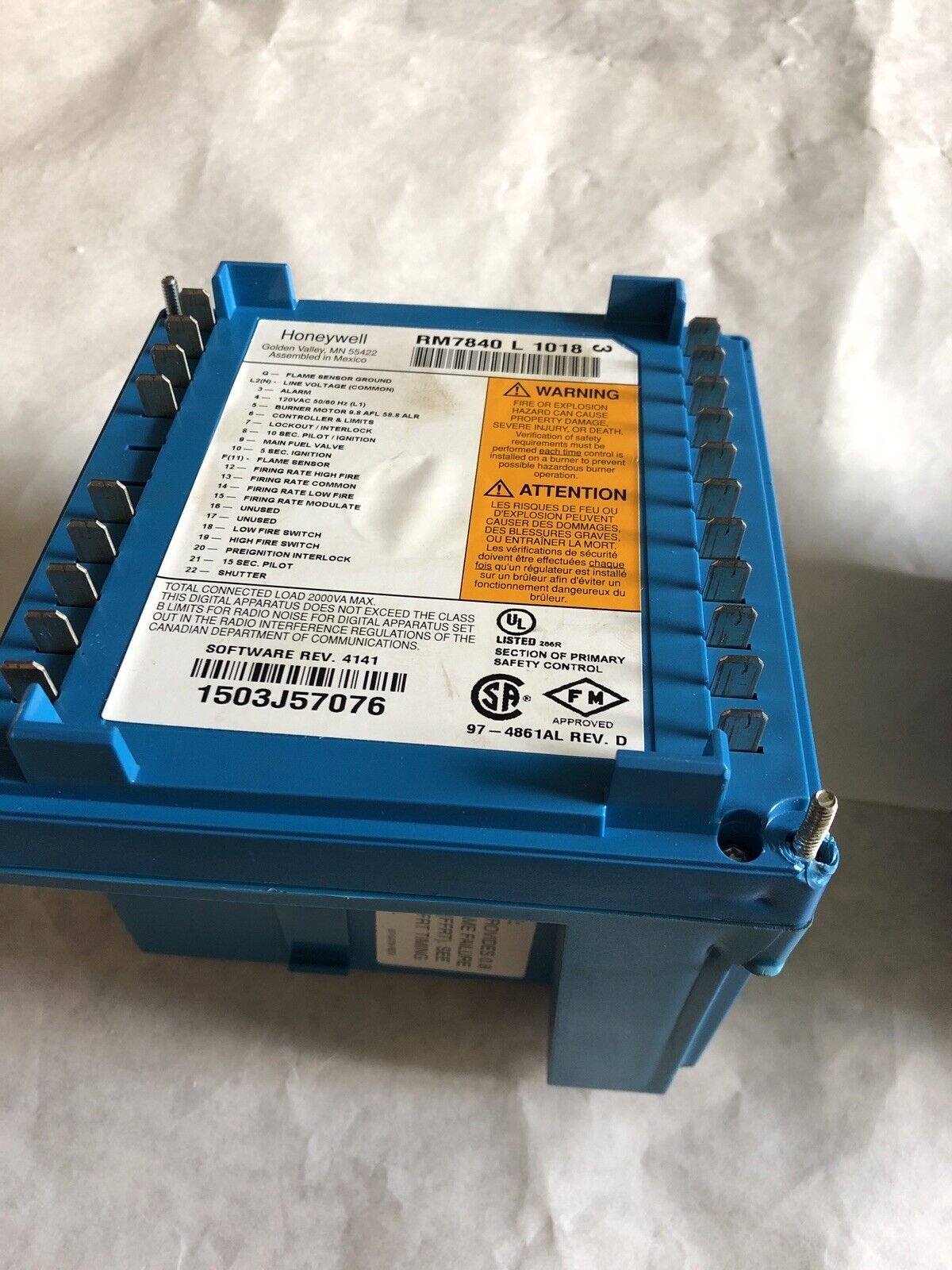 Honeywell Rm7840 L1018 Burner, Rm7840l1018,(One Balt Is Damaged But Works),Bl