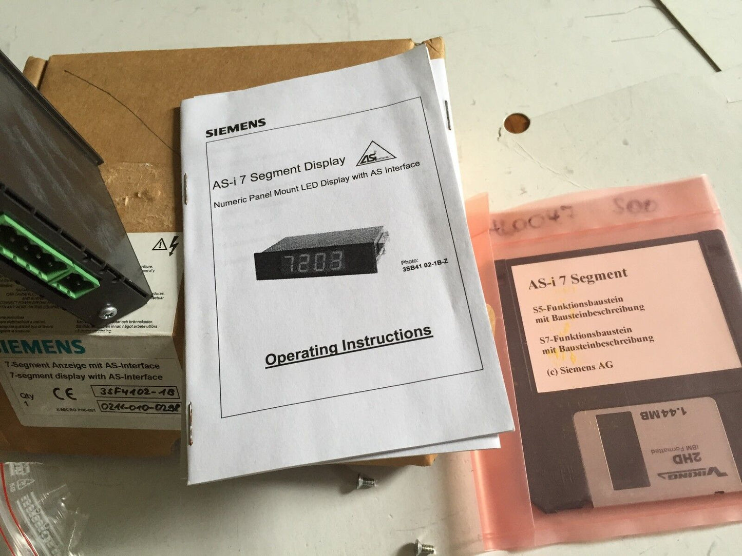 New Siemens 3Sbs102-2B,Dbga69 Display Led W/Asi 13Mm 4Digits Red 3Sf41021b,Er