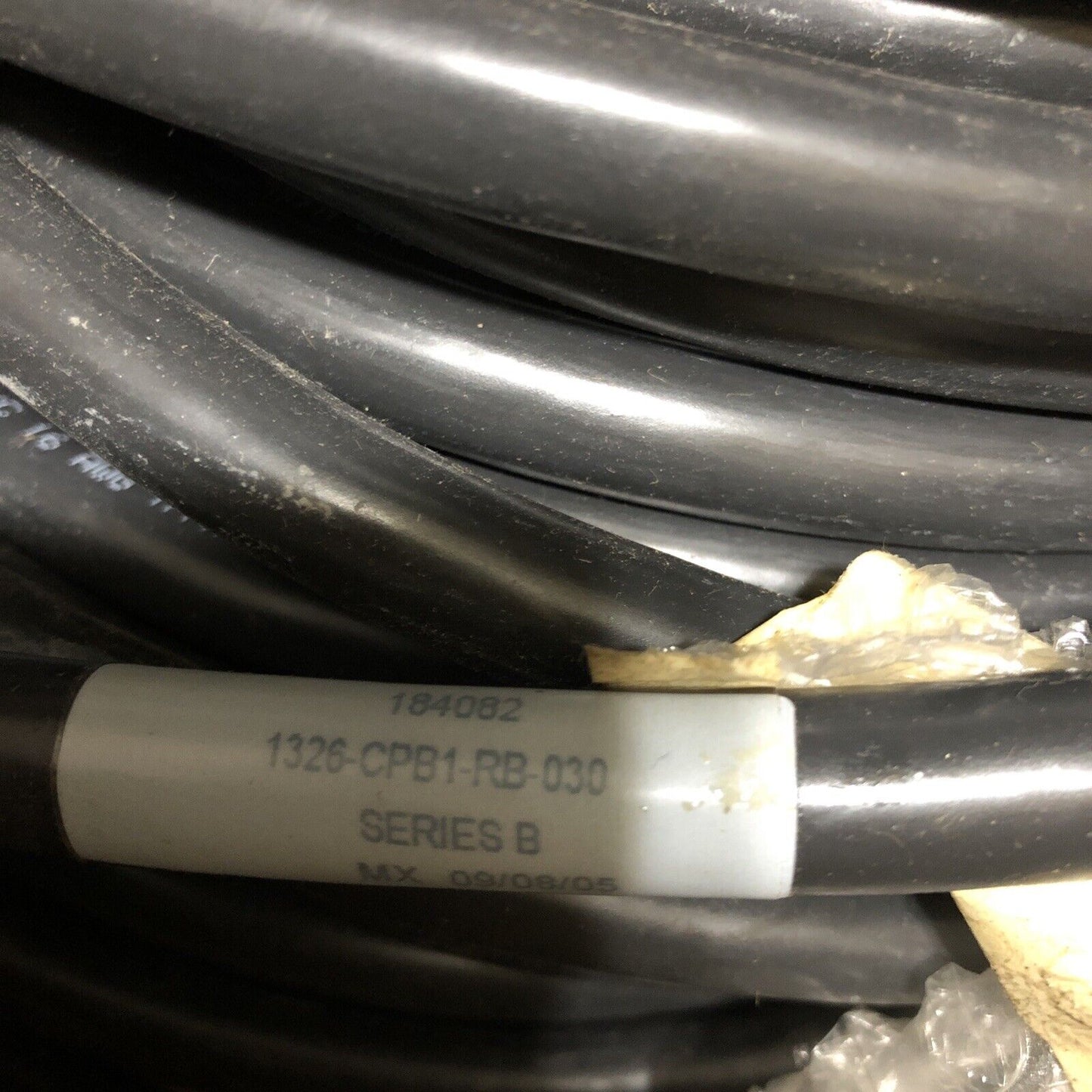 New Allen-Bradley Cable,Mtr Pwr,Rt Angle,Back Exit,30M A-B 1326-Cpb1-Rb-030,Bd