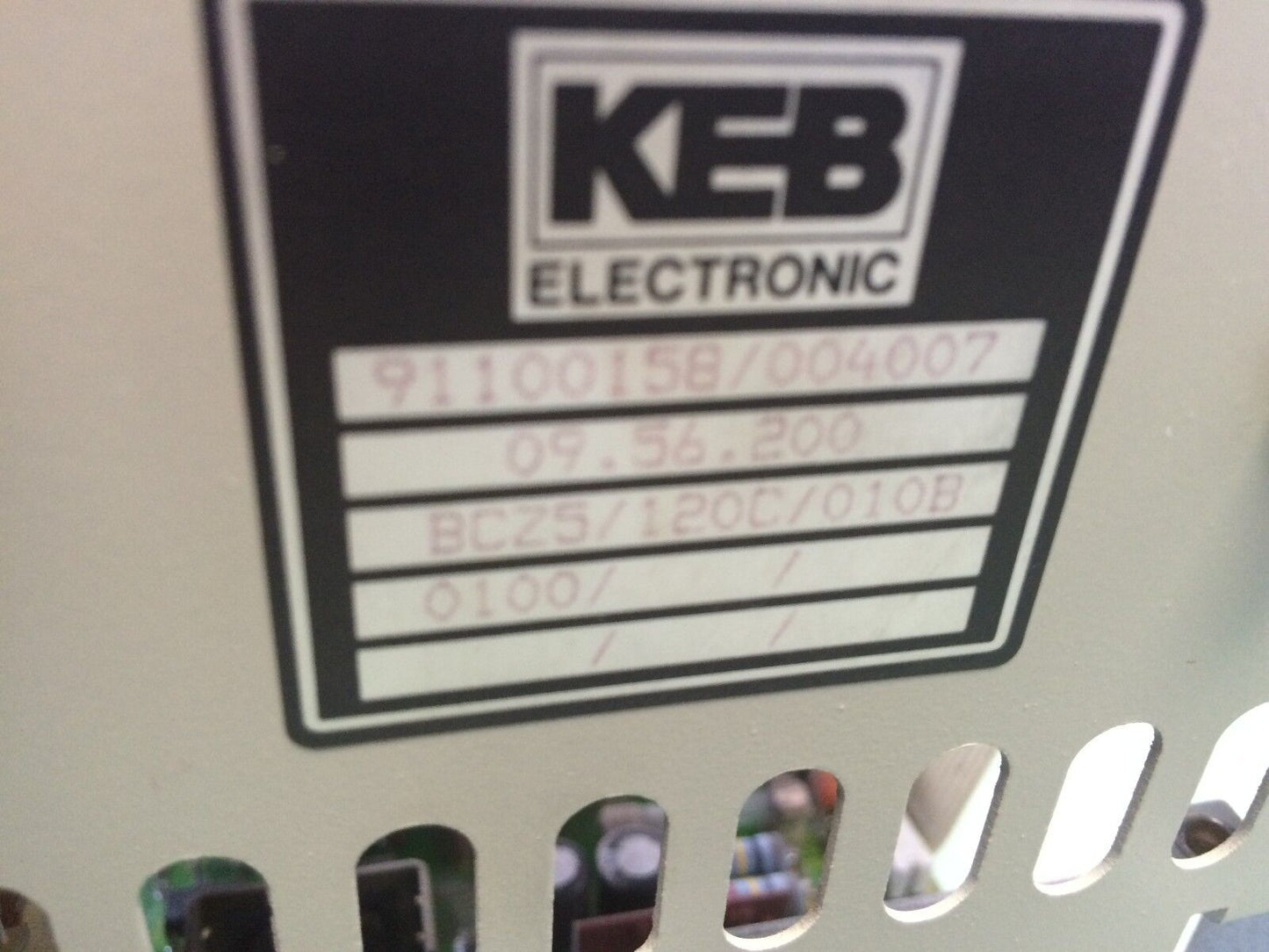 Keb Combivert 09.56.200,1.5 Kw Max,7.0A, 91100158/004007, Bcz5/120C/010B,Bv