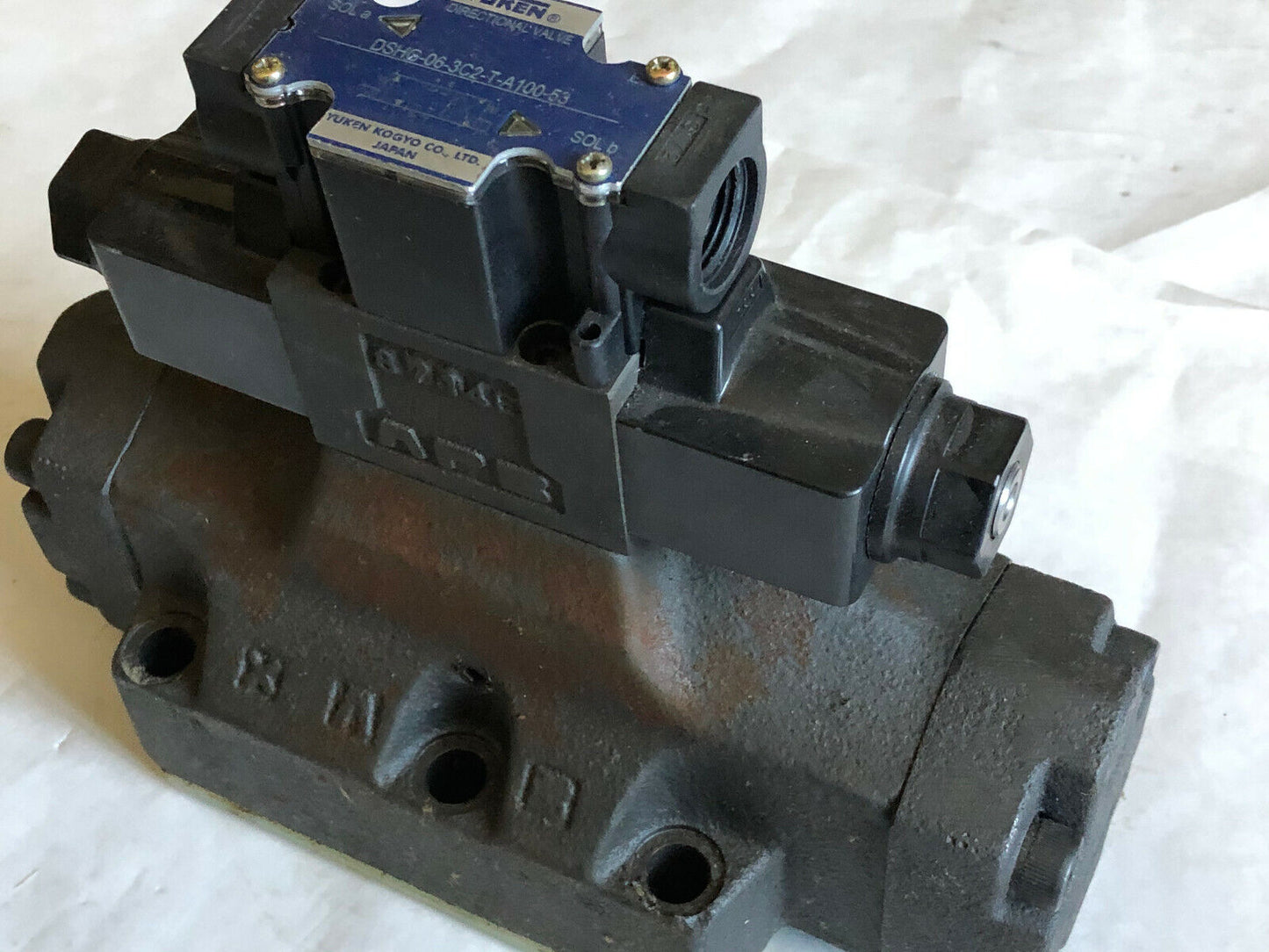 New Yuken Dshg-06-3C2-T-A100-53 Selector Valve,Dshg06302-Ta10053,85126,8714E,Tn