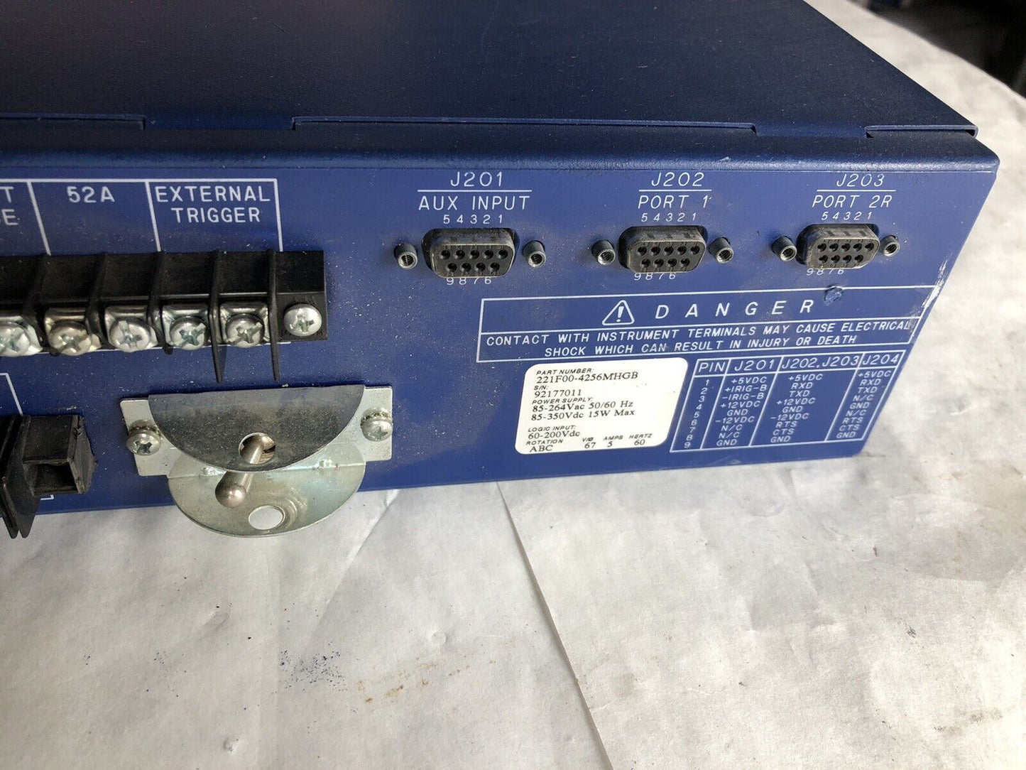 Sel Sel-221F,14 Watts,Schweitzer Engineering Relay Protection 221F00-4256Mhnb,Ev