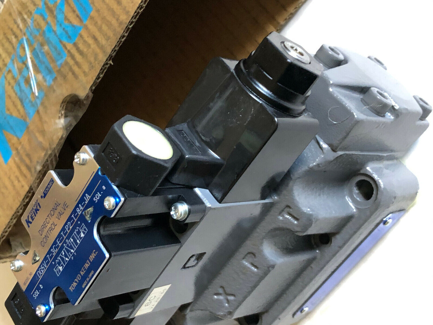Tokyo Keiki Dg5v-7-3C-E-T-P2-T-84-Ja Directional Control Valve,Bta L0625,Tn