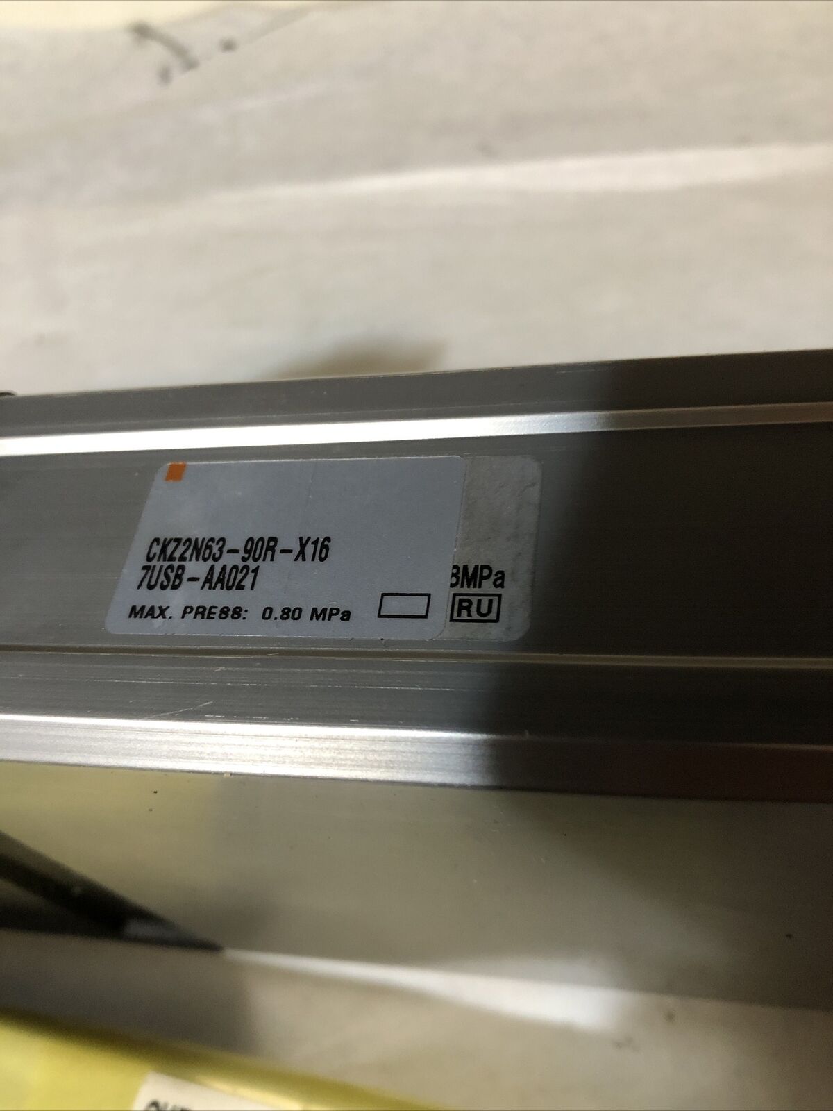 New Smc Ckz2n63-90R-X16 7Usb-Aa021 Pneumatic Clamp Cylinder, 63Mm-Bore,Bk