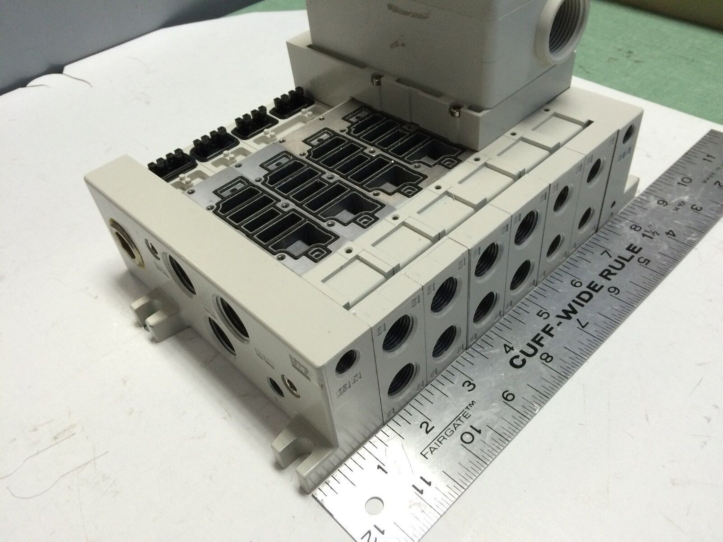 New Smc Vv504-Gem15 Valve Manifold Assembly Vv5q4-Gem15,Uu5q4-Gem15,Bl