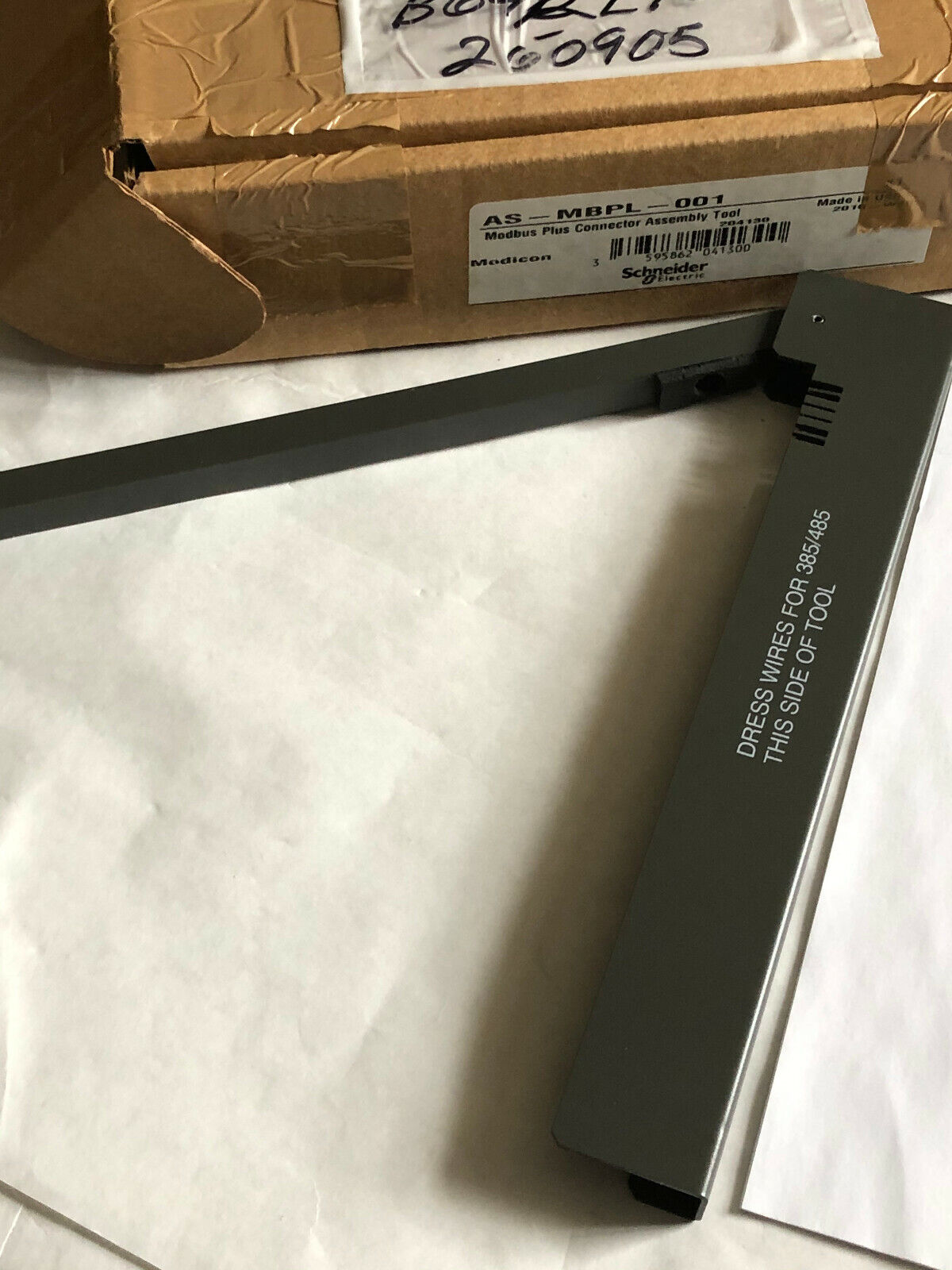 New Schneider As-Mbpl-001 Modbus & Connector Tool Modicon Dress For 385/485,Ag