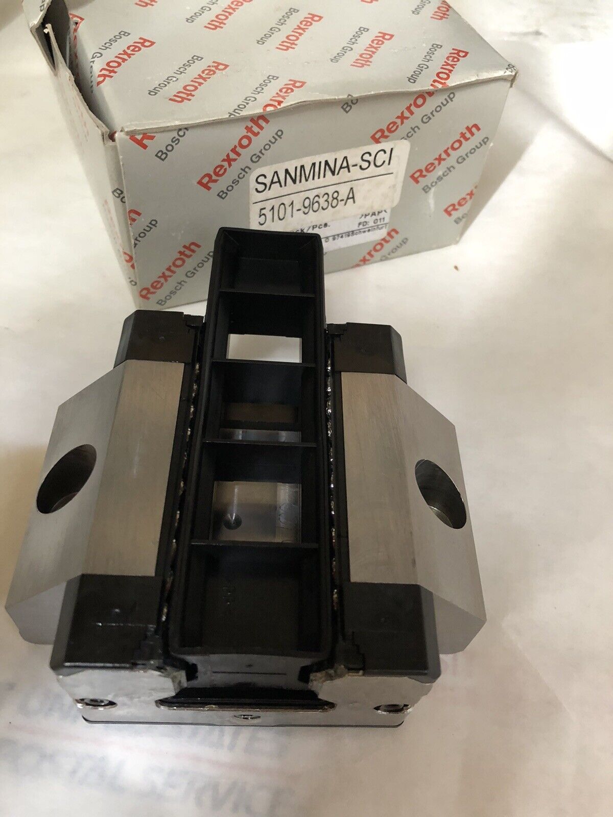 New Rexroth Bosch R166539420 011 (7210) 5101-9638-A Linear Rail Bearing,Dd