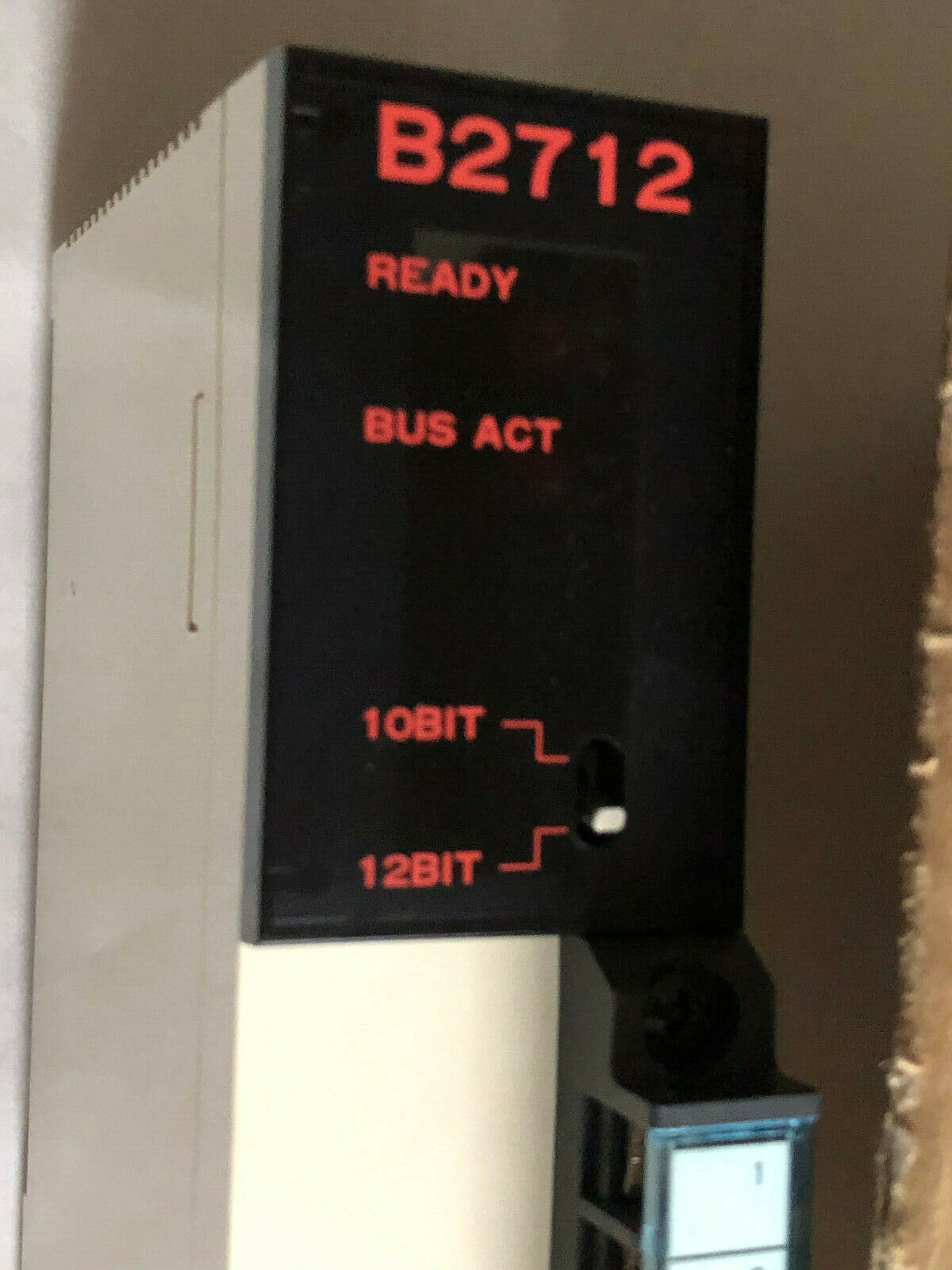 New Yaskawa Jamsc-B2712v Yaskawa Electric B2712,Plc B2712,Ey