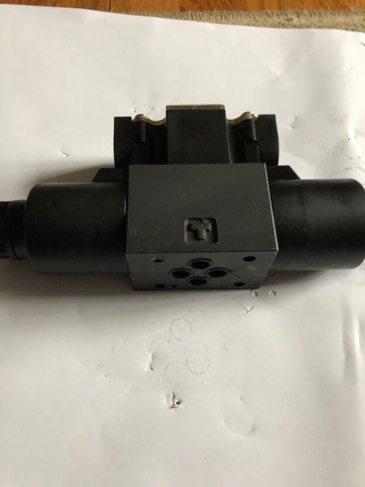 New Hyvair D03s-2K-115A-35 Hydraulic Valve D03s-2K-115A-3S Hydraulic Valve,Al