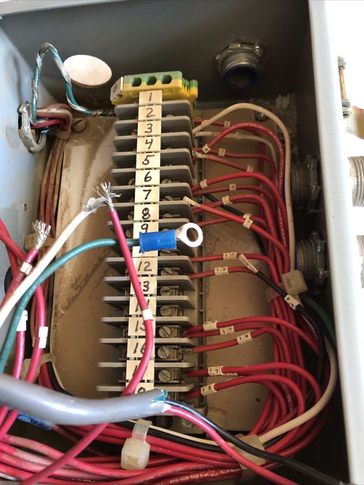 Hoffman A-806Chqr Electrical Enclosure, Honeywell A806chqr Controller,Bs