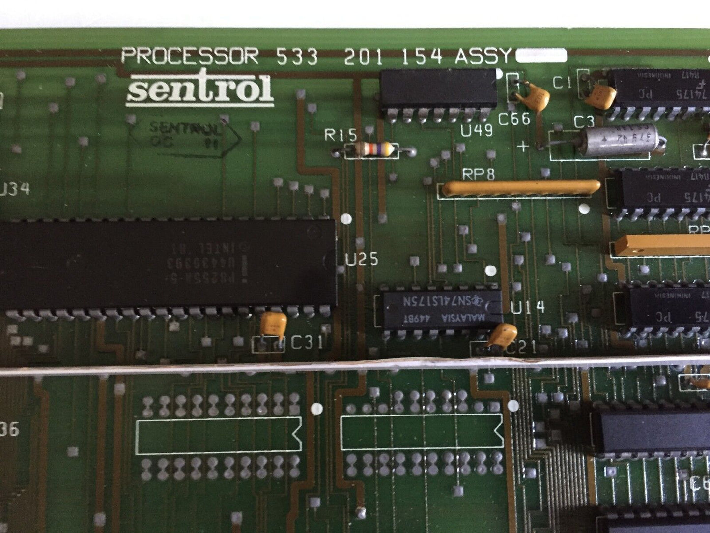 Sentrol 534 093 085,Scm/Pcm Processor 533 201 154 Microcomputer,533 201 155,Ea