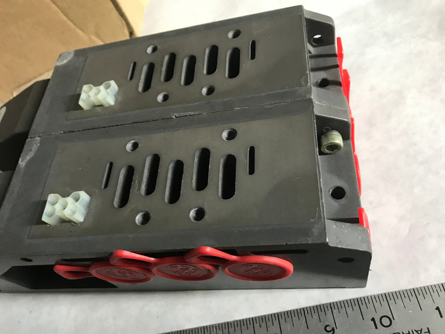 New Rexroth 262-220-400-0K0 Pneumatic Valve Manifold Kit 261-2 As-I Man,Eo