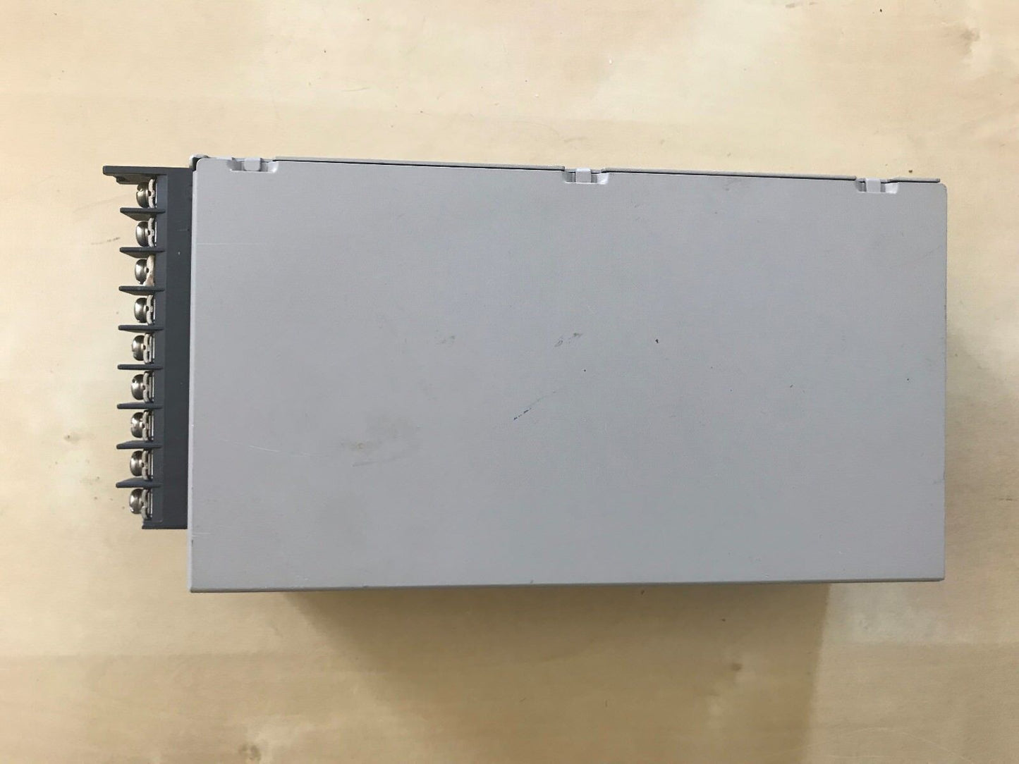 Omron S82h-3024 Power Supply S82h3024 0873F 2.5A, Room5