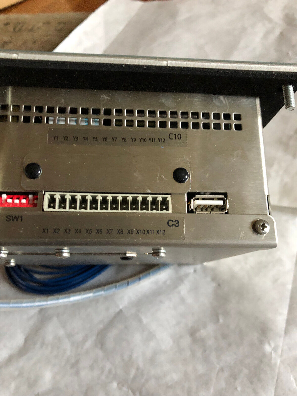 New Mayfran International,Mi,Ed&A V5 Oeprator Panel. Sam-239. 24Vdc 0.6A,Sj