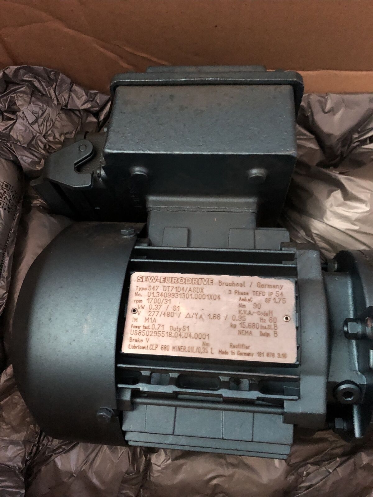 New Sew-Eurodrive S47 Dt71d4/Asdx Motor, 1700/31 Rpm, .37Kw, 277/480V,Br
