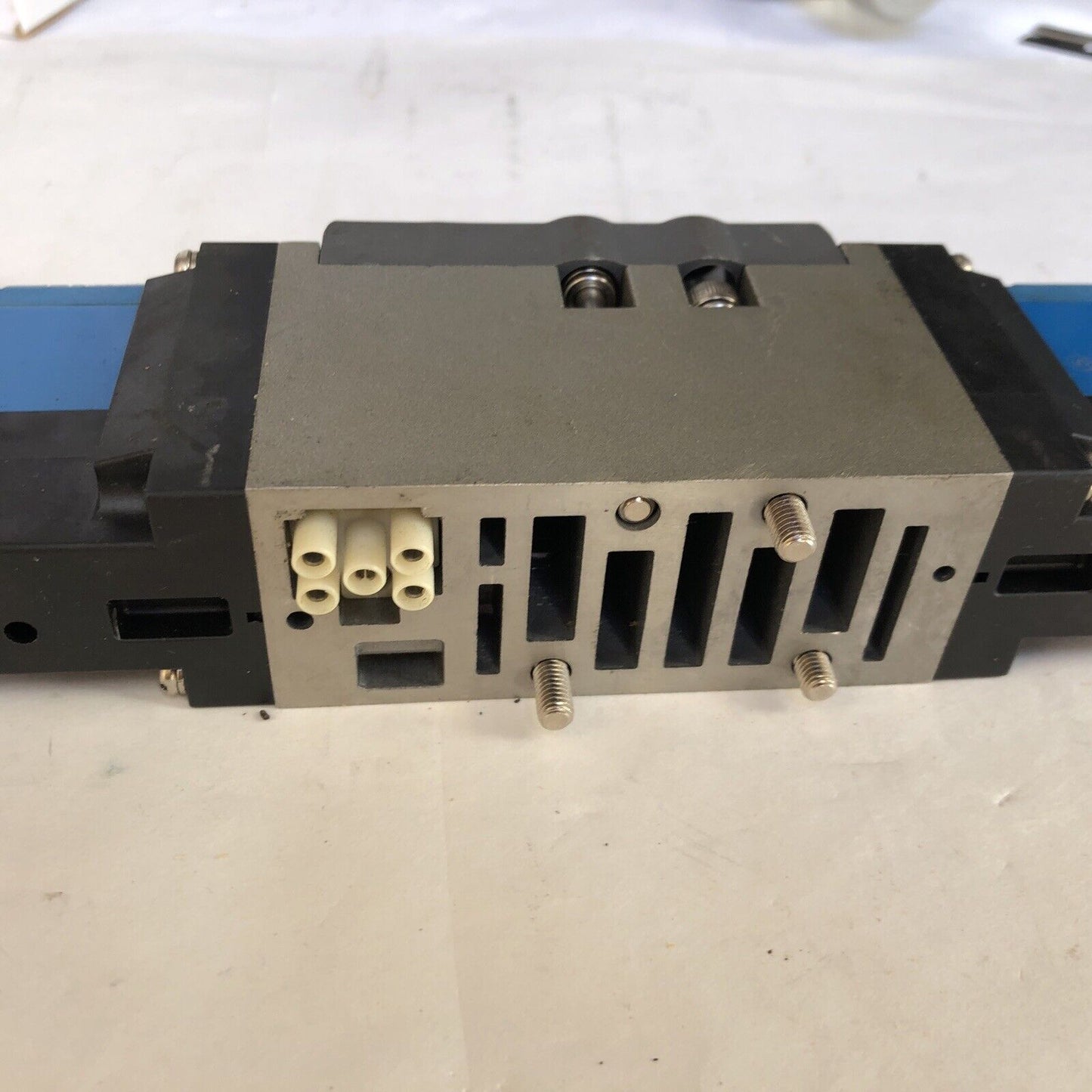 New Smc Vss8-6-Yjz-D-3Ez-V1 Valve Dc21-26V 24Vdc,Fi