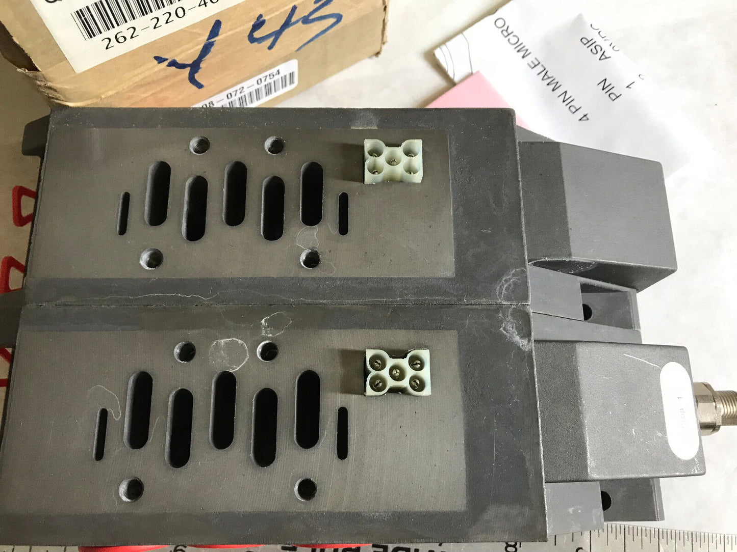 New Rexroth 262-220-400-0K0 Pneumatic Valve Manifold Kit 261-2 As-I Man,Eo
