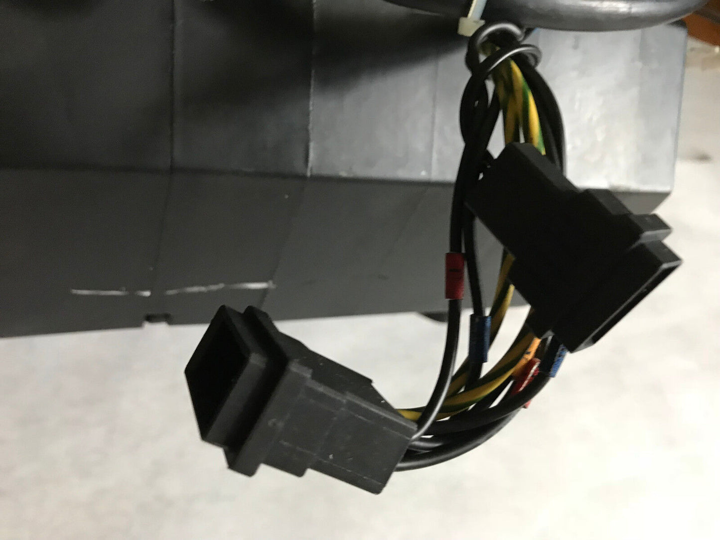 Fanuc A06b-0142-B675#0006,A12/2000,186V 2000Rpm Ac Servo Motor,A860-0360-T201,Ev