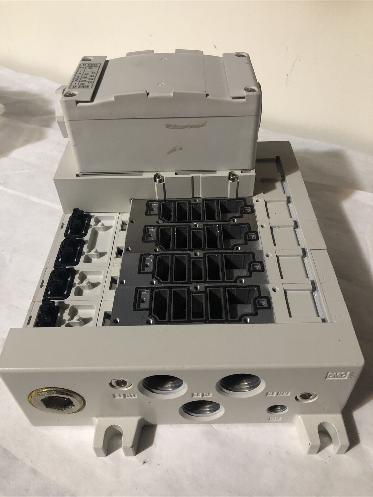 New Smc Vv504-Gem15 Valve Manifold Assembly Vv5q4-Gem15,Uu5q4-Gem15,Bl