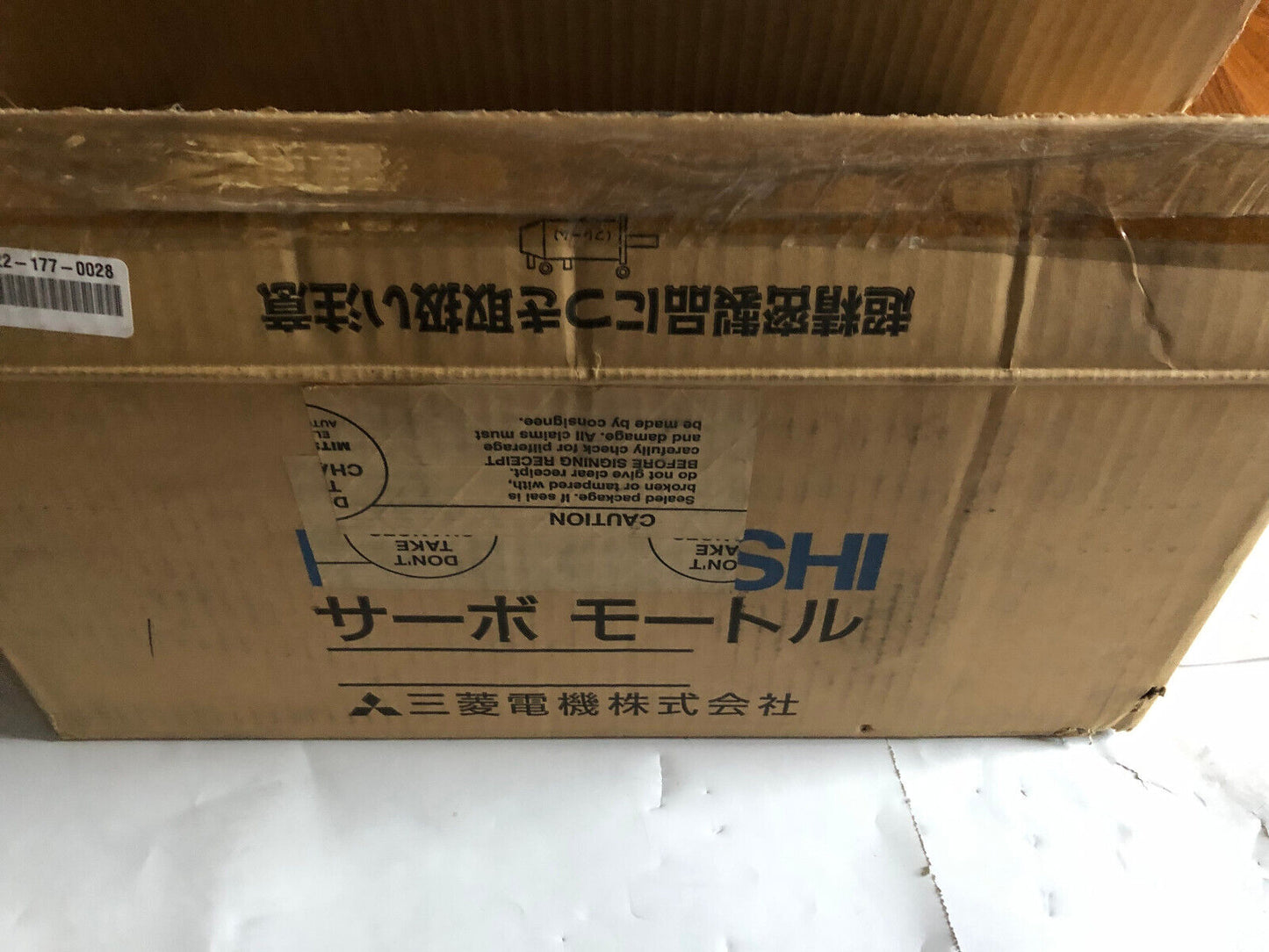 New Mitsubishi Hp-H224bk Ac Servo Motor. 340V 3Ac 2Kw 4000Rpm,Al