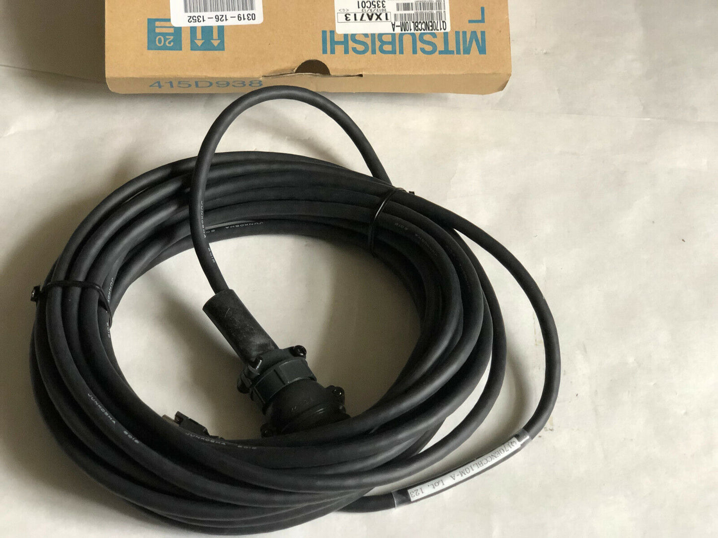 New Mitusbishi Electric Q170enccbl10m-A Lot. 123 Servo Cable,Connector,Sv