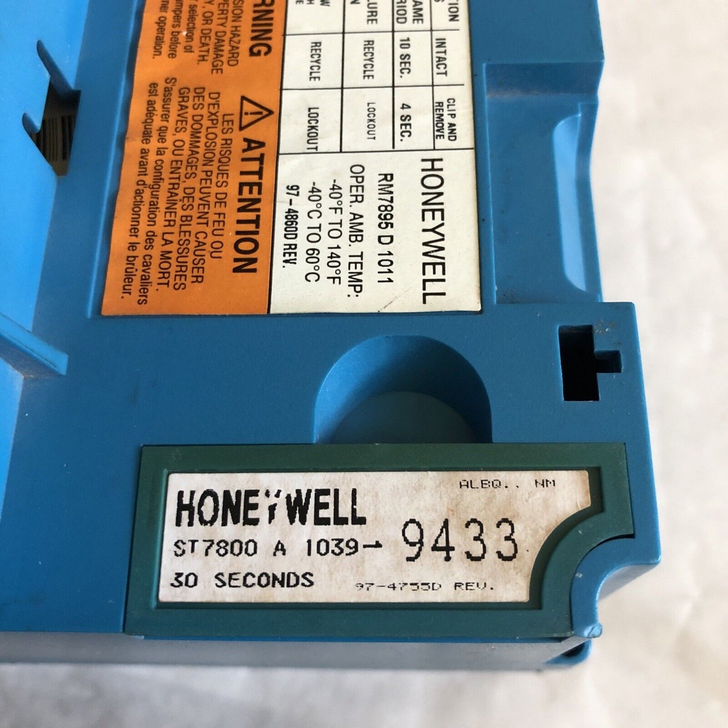 Honeywell Burner Control Rm7895d1011,St7800a1039,Q7800a1005 Base,Ec