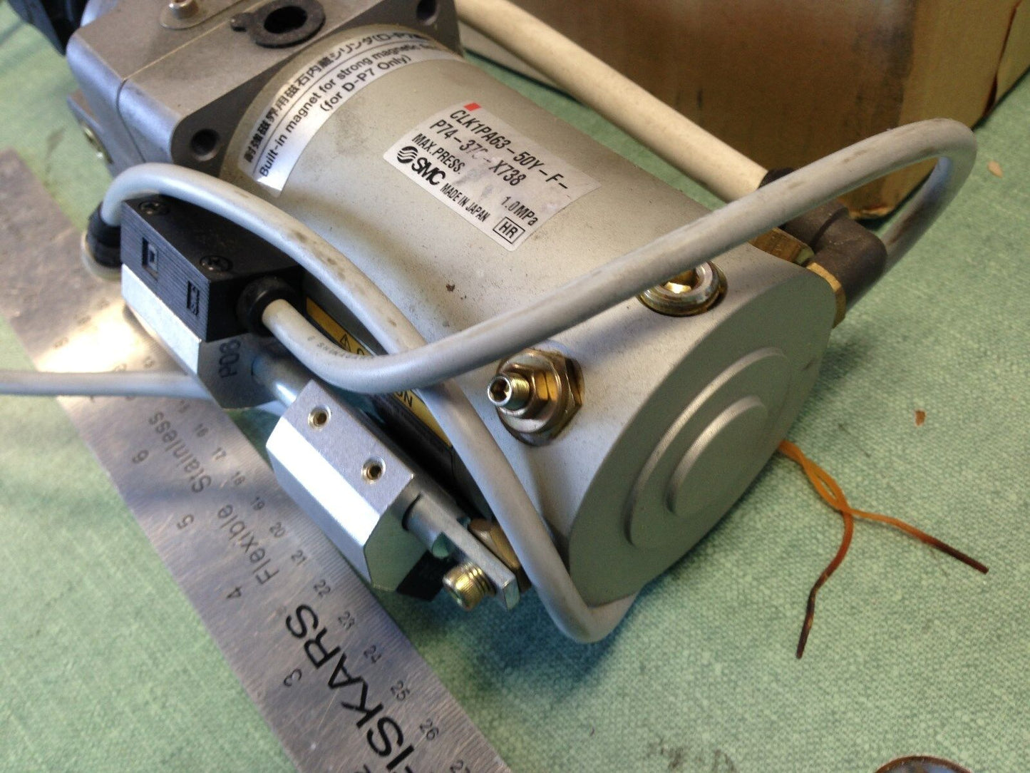 New Smc Clk1pa63-50Y-F-P74-376-X738 Pneumatic Cylinder/Clamp, Clk1pa63-50Y-F,Ta