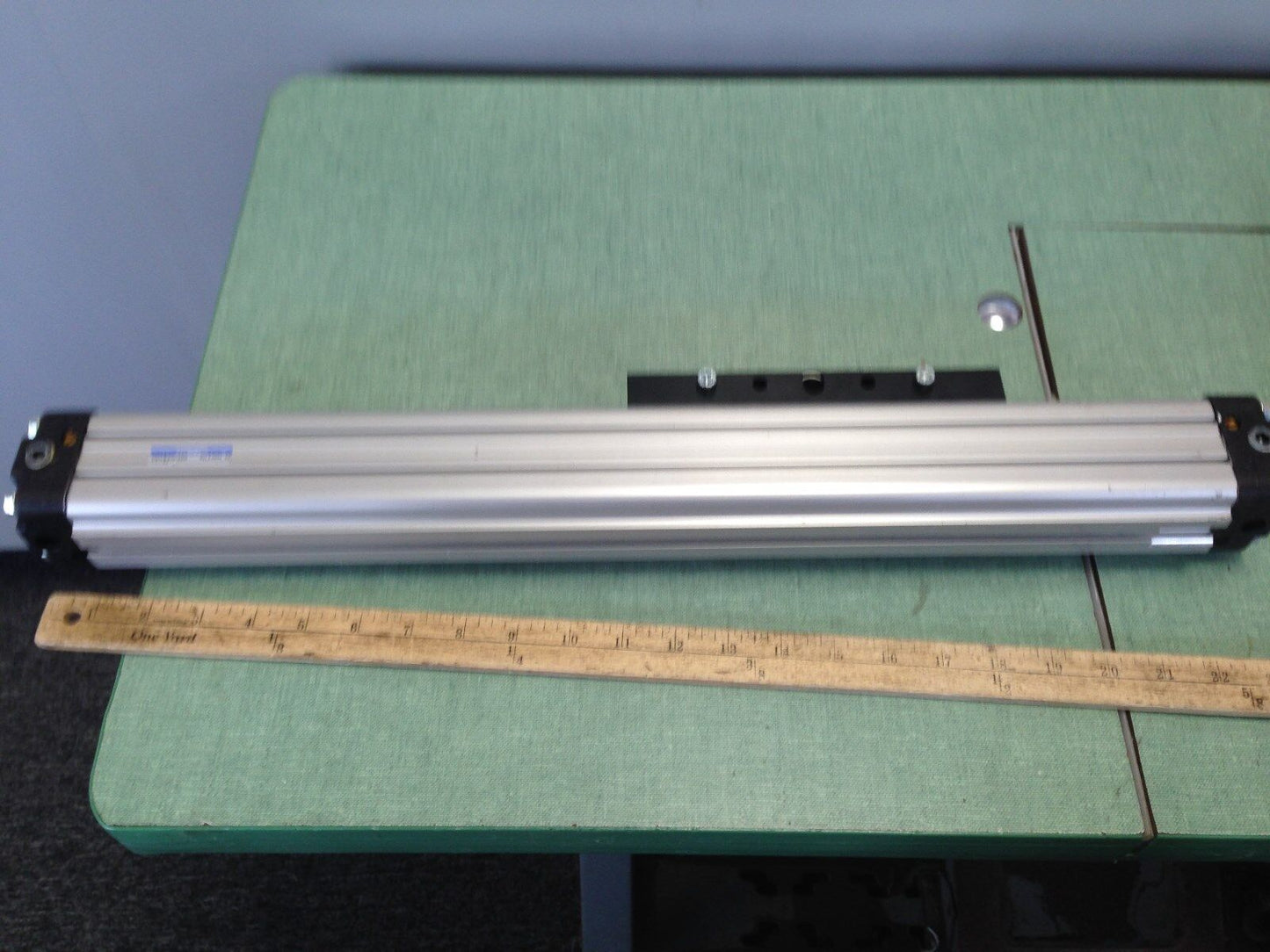 New Koganei Orca40x300 Pneumatic Linear Actuator,Orca40x300-L-C1,300Mm Travel,En