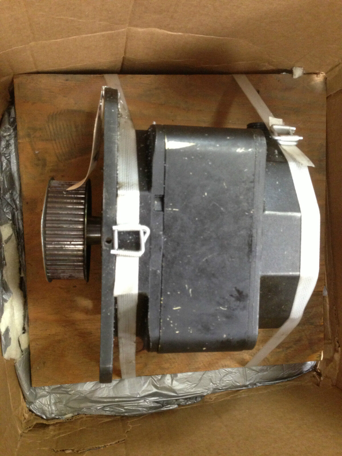 Kuka 1 Ft3130 Ac Servo Motor,026925454,4.7Kw,3000 Rpm,85.9 V,24A,D763 7585,Ak,Tg