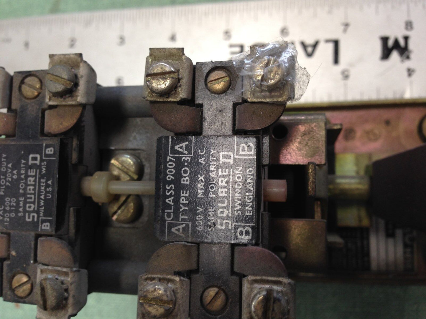 Square-D,Bo-3D, 9050 B0-3D Ac Pneumatic Relay,120 Vac,Class 9007,Type Bo-3,Bg