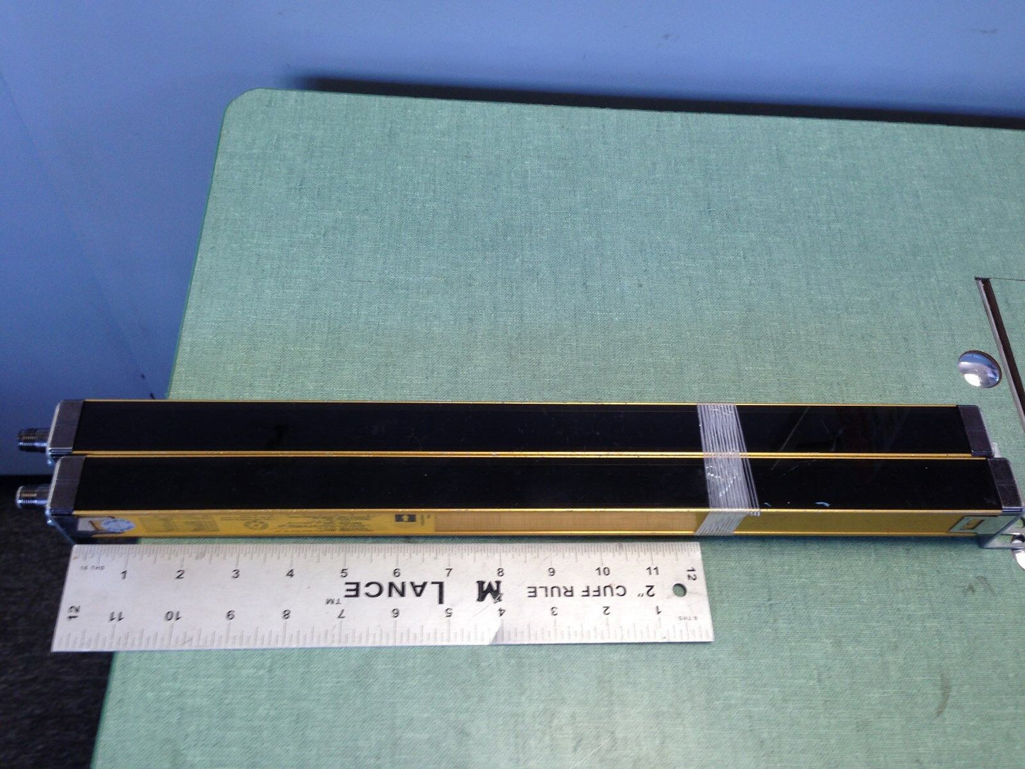 Omron F3sn-A0457p25 17" Safety Light Curtains,F3sn-A0457p25-D,F3sn-A0457p25-L,Ew