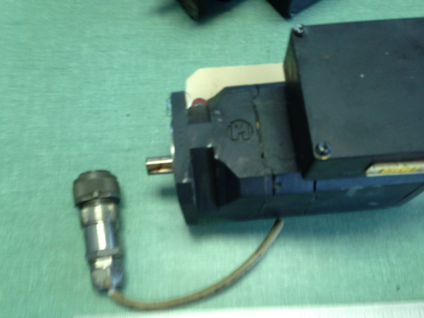 Isoflux 641.1.30.94/18 Servo Motor, 3000-Rpm, 235A, 6.6A,641.1.30.94/19,St,Ap