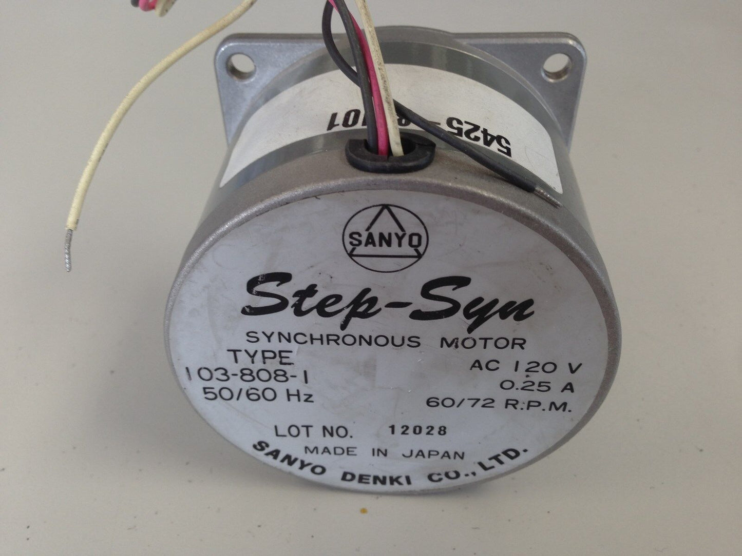 New Sanyo 103-808-1 Step-Syn,I03-808-I Synchronous Stepper Motor 120Vac,Tc