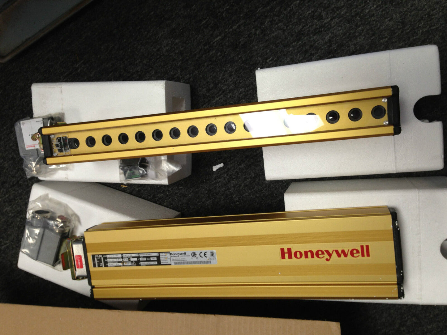 Set Honeywell Ff-Sb14e044-S2,Ff-Sb14r044-S2 Safety Light Curtains Ff-Sb 25283,Ek