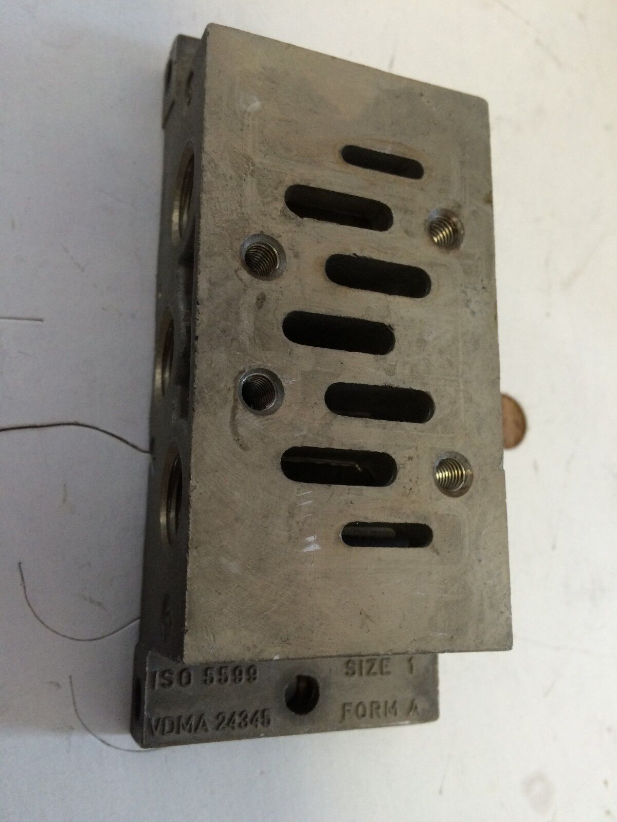 New Mdtal Work Pneumatic Port Base,0228000100U,Iso5599,Vdma24345,Size1,Form A,Fb