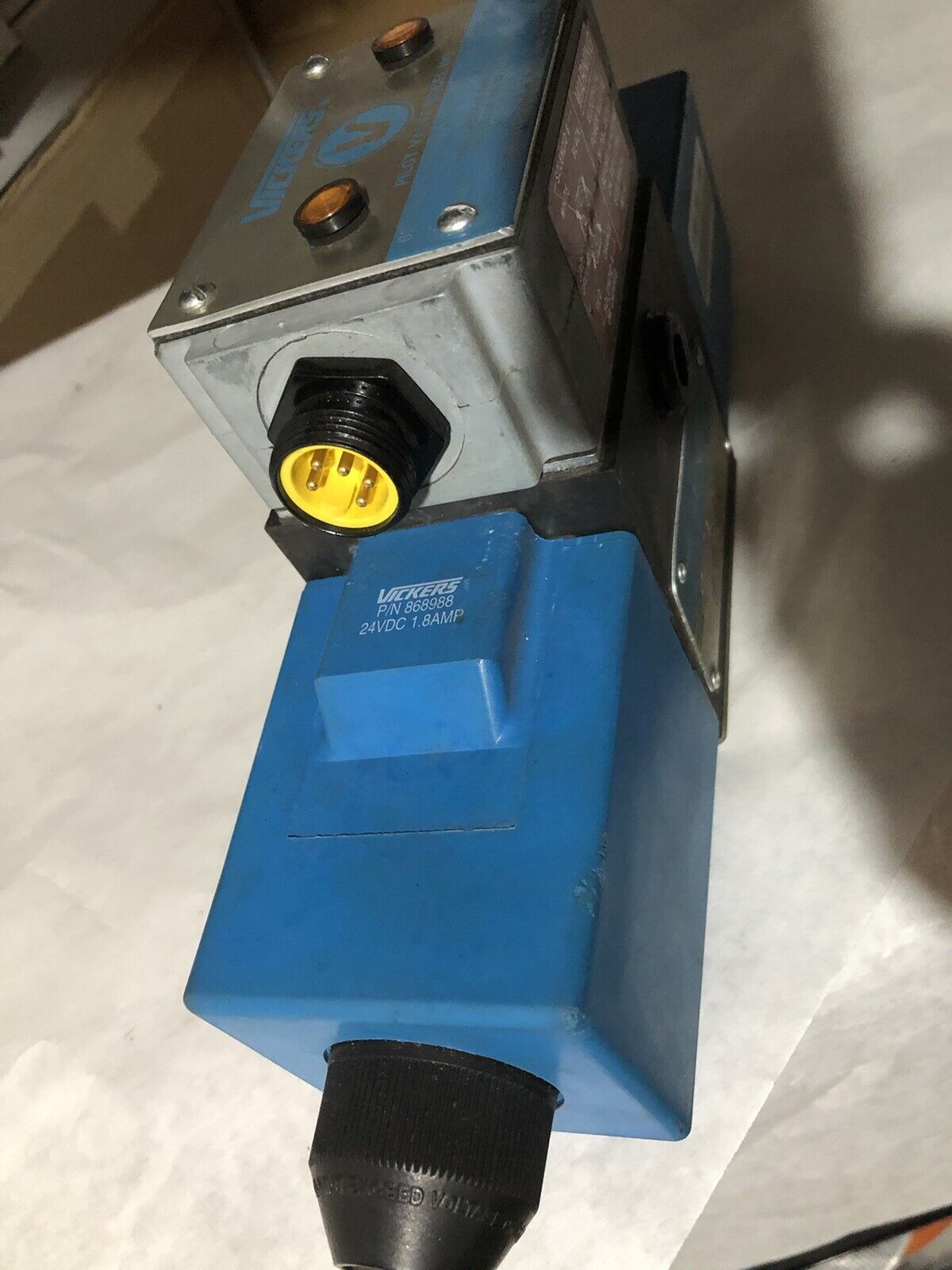 Vickers Pa5dg4s4lw-012C-H-60-S471 Hydraulic Pilot Valve,24 Vdc 868988 1.8A,Tn