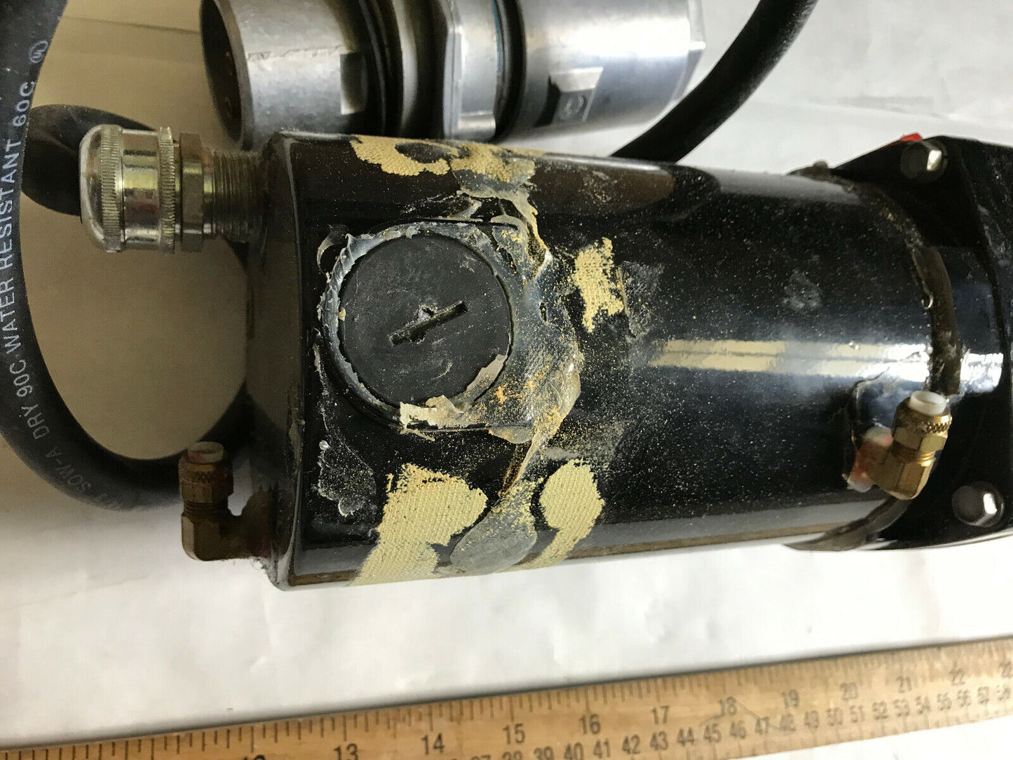 Bodine 42A5bepm-E3,Apj3385 Gearmotor. 130Vdc, 1.8A, 1/4Hp,Th