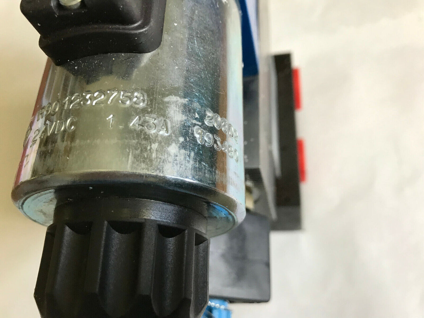 Rexroth R901311968,Ma111641001a,C8406,R901311754 Hydraulic Valve Abm10pn-3,24,Sf