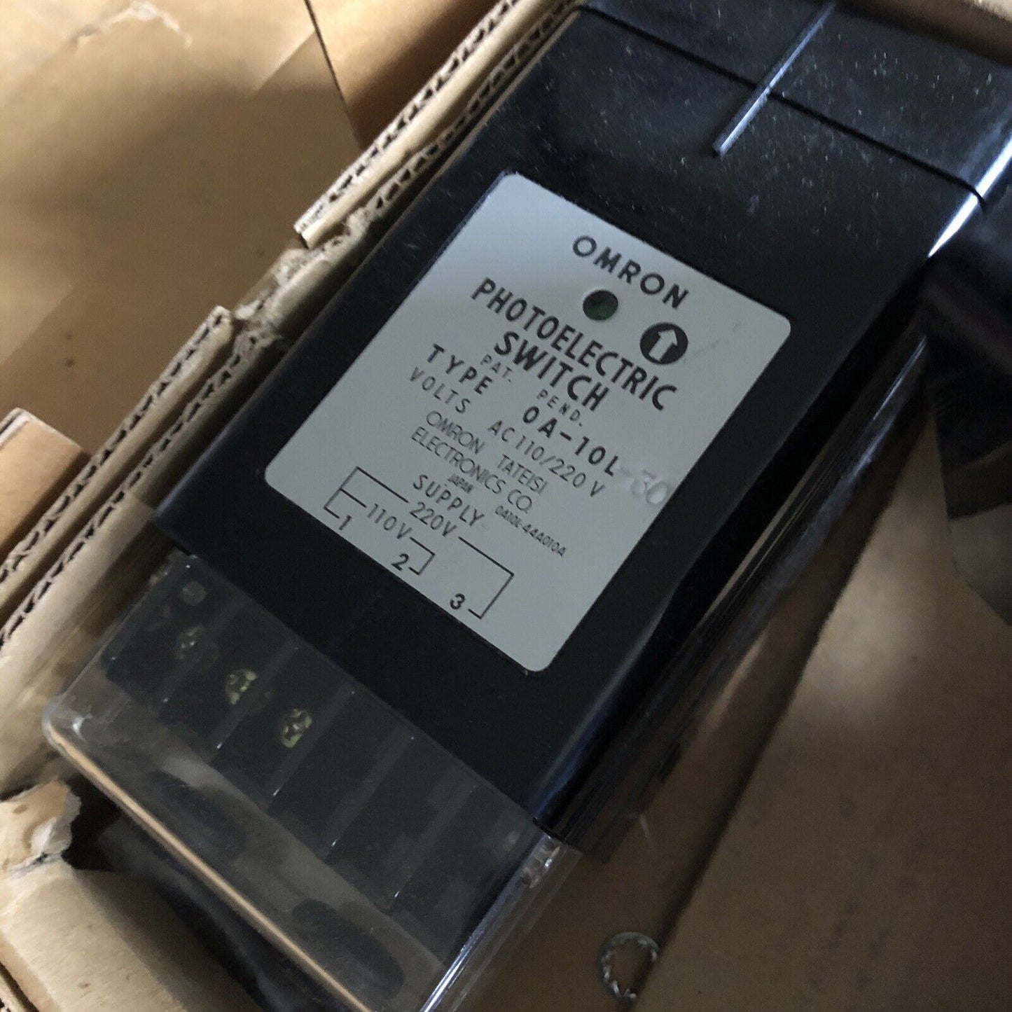 Omron Oa-10L-30 & Oa-10D-30  Photoelectric 110/220Vac,0A-10L-30,0A-10D-30,Bb