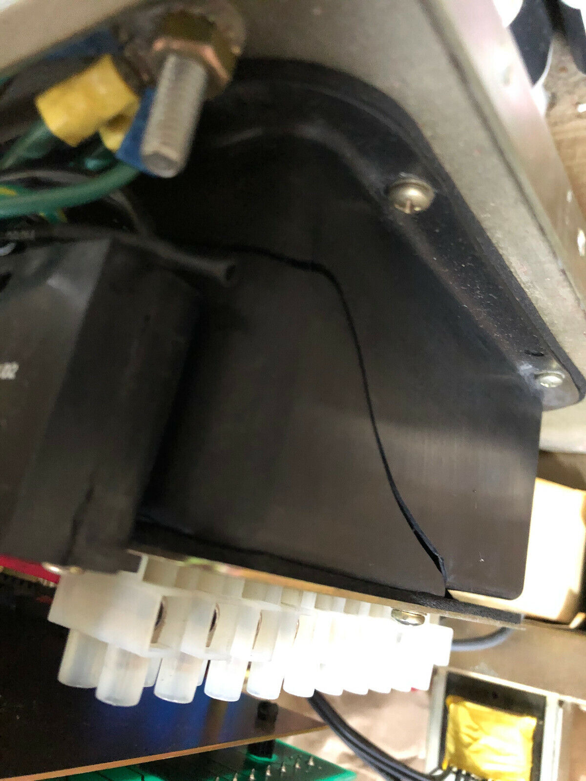 Allen Bradley 1336-B030-Eof,1336-B030-E0f 3-Phase Ac Drive,(Plastc Fan Damage,Ew