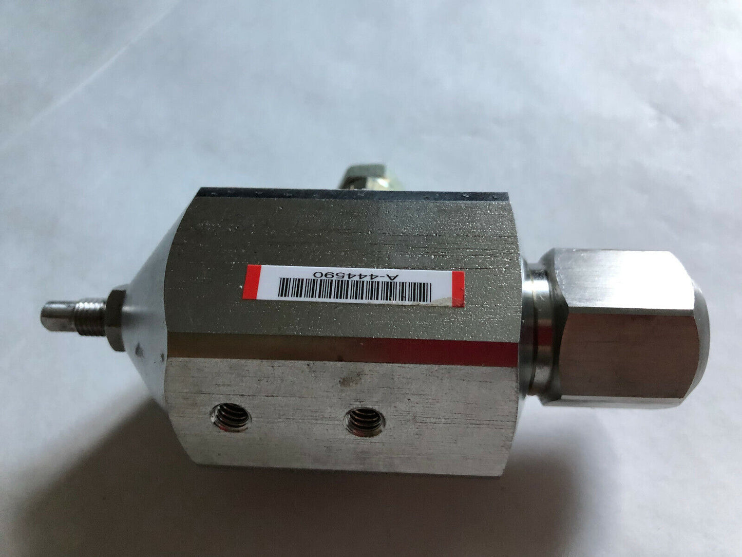 Graco 222-200 L06d Back Pressure Valve 5000Psi,Graco 222-200 ,Ss