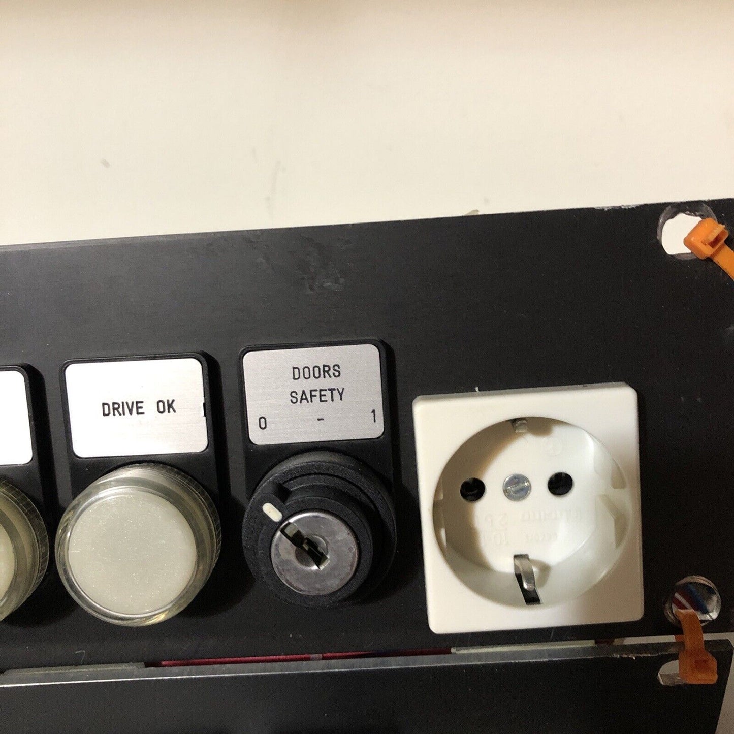 Legrand F-48,Ero Electronic Fgv Galvanometer Controller Panel Legrand 49568,Bs