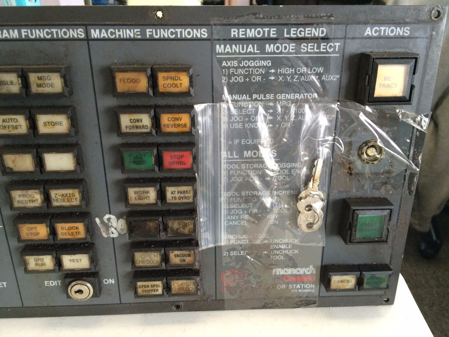 Monarch Cortland M10547-2,M10056 Operator Panel 4 Vmc,A16b-2200-0660/05A,Tj