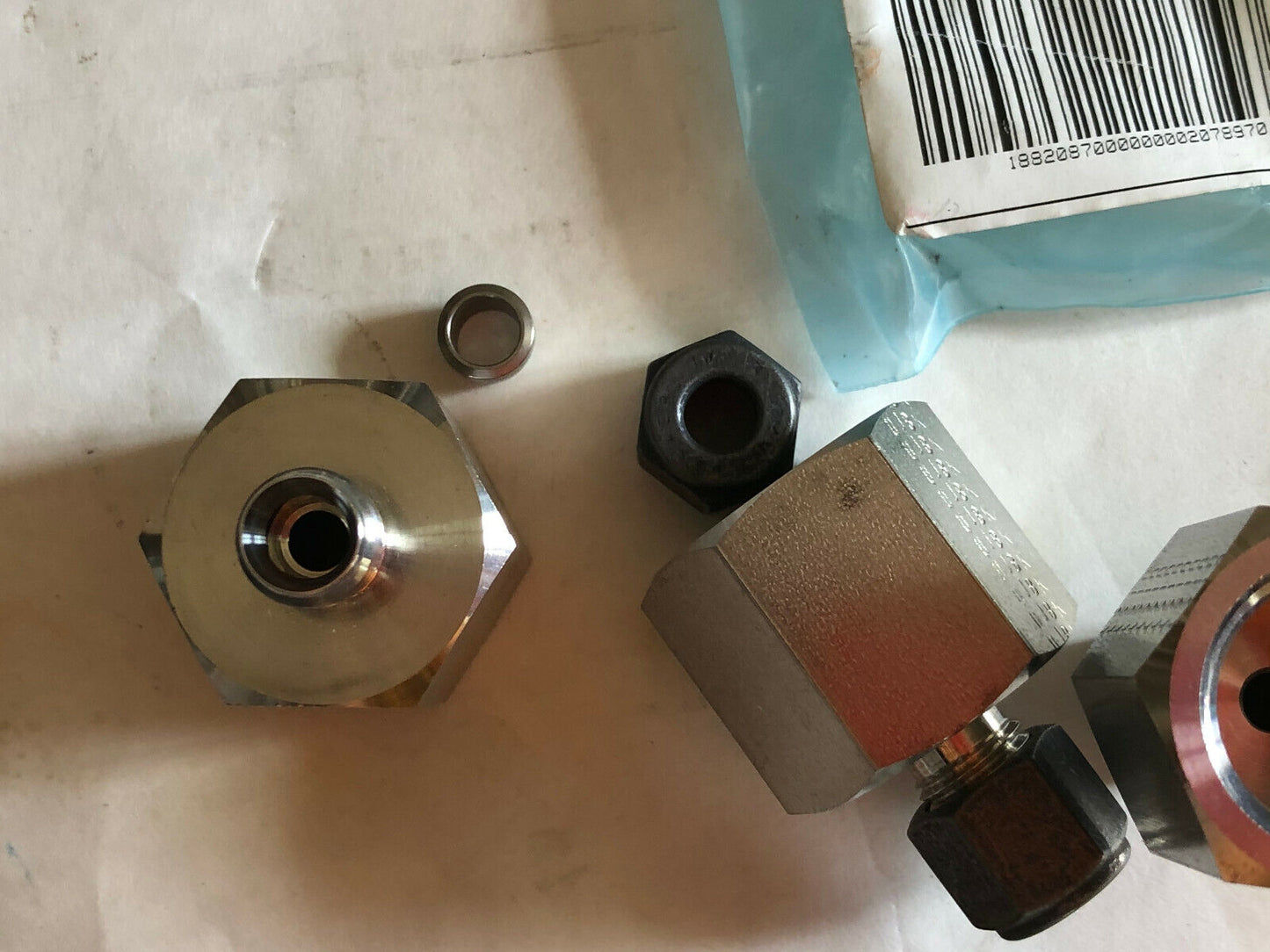 New Lot 4 Parker 338-1610-Nd Fittings 1/2Npt To Cpi,Ec