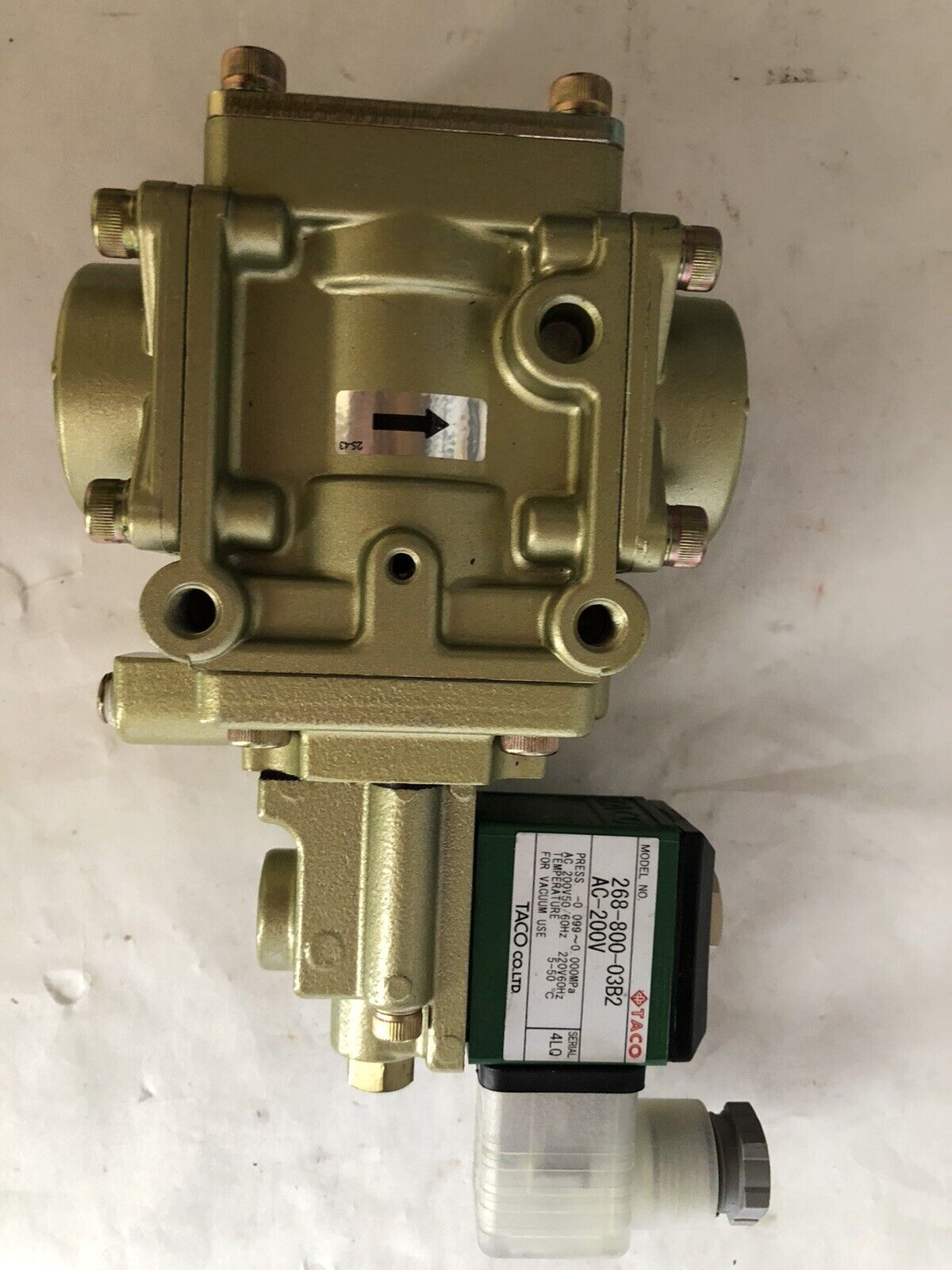 New Taco 268-800-03B2 Ac-200V Solenoid Valve, 1-1/4" Npt, 200Vac,Dl